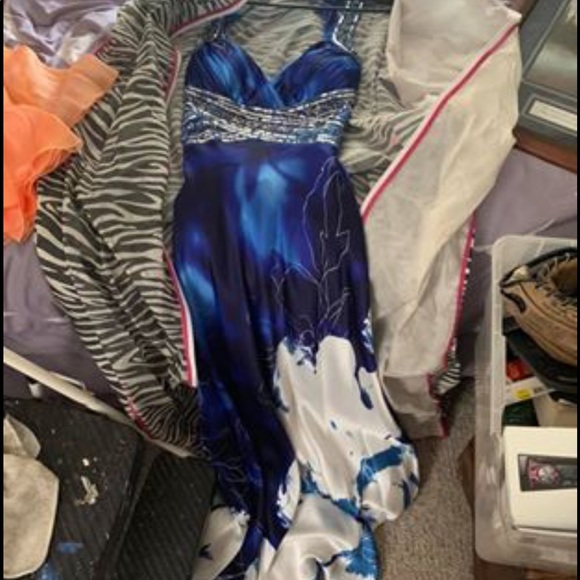 Size 6 blue black and silver prom dress - Picture 1 of 4
